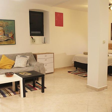 Street Garden Apartment هفار المظهر الخارجي الصورة